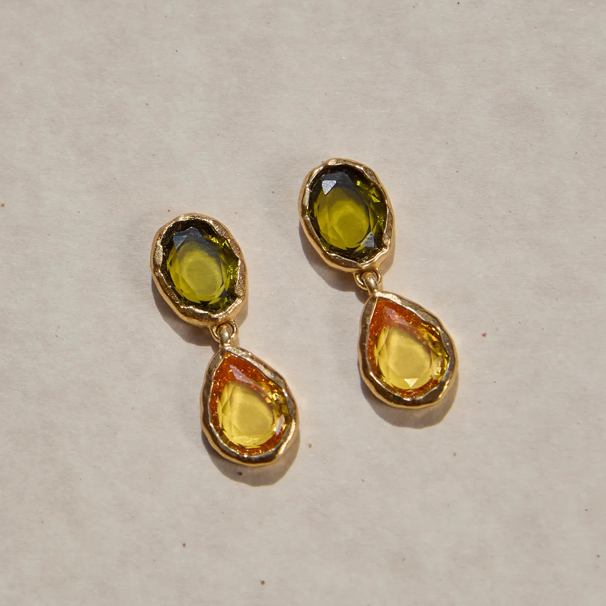 PEDRA EARRINGS