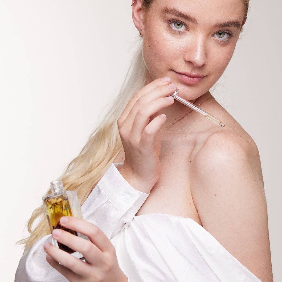 Luxe Body and Bath Oil OSTARA