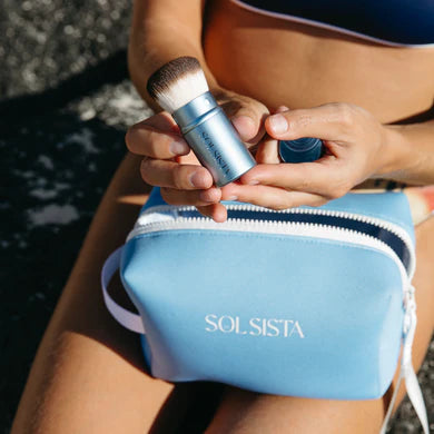 Retractable Kabuki Makeup Brush