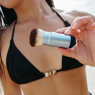 Retractable Kabuki Makeup Brush