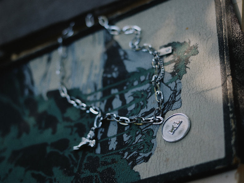 Traveller Charm Necklace - silver