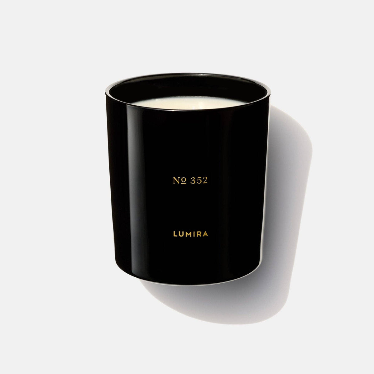 LUMIRA - No352 Leather & Cedar Candle