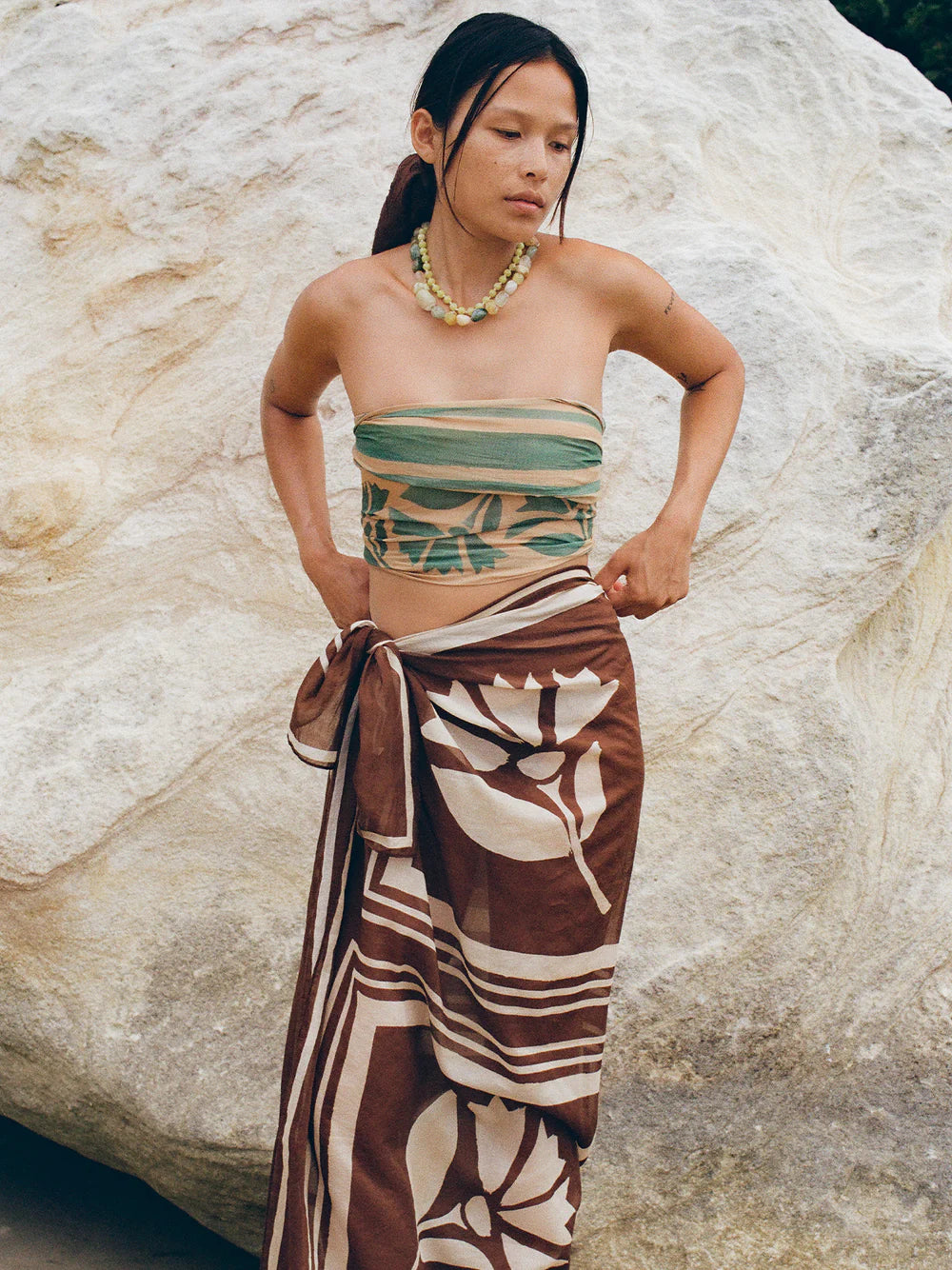 SQUARE PAREO | CLOVE COCONUT