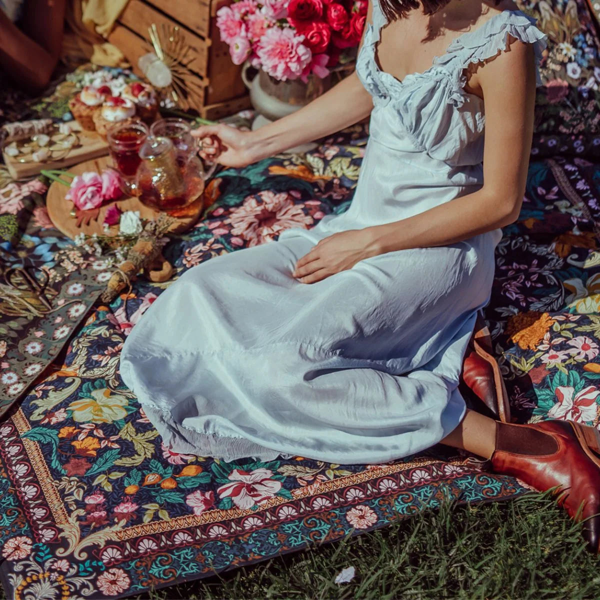 FOREST PICNIC RUG - EMERALD