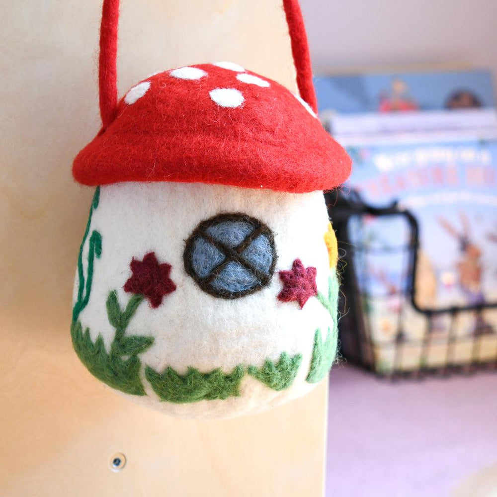 FELT MUSHROOM TOADSTOOL BAG