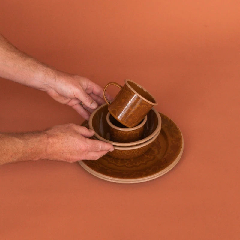 CAMP ENAMEL SET - TOFFEE